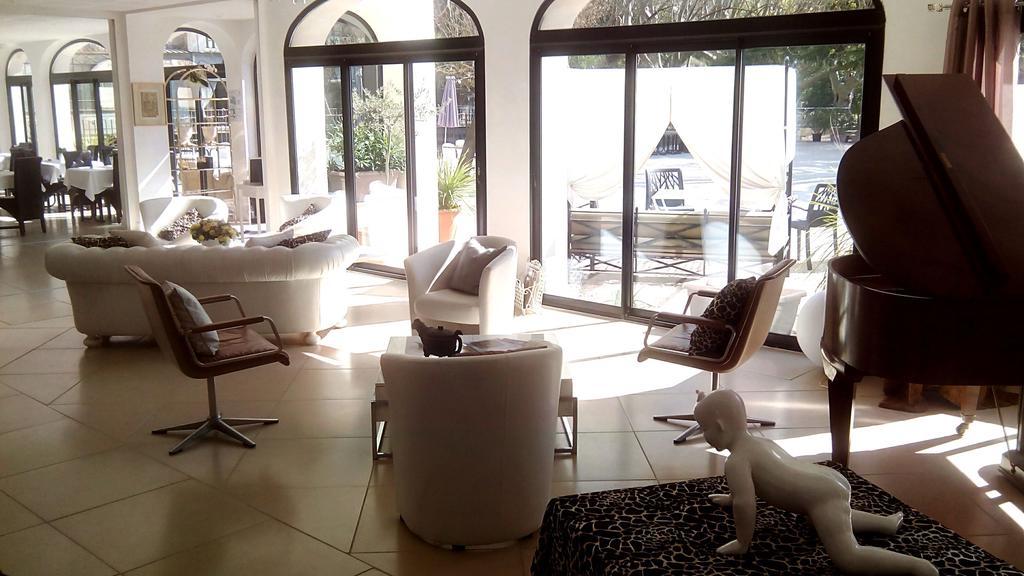 Hotel Restaurant Du Parc En Bord De Riviere