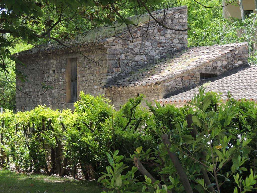 Restaurant Du Parc En Bord De Riviere Fontaine-de-Vaucluse